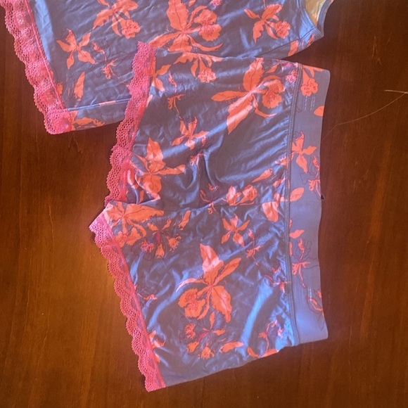 Honeydew Intimates 2 Piece Tank Shortie Set | Newport Floral - Picture 5 of 7